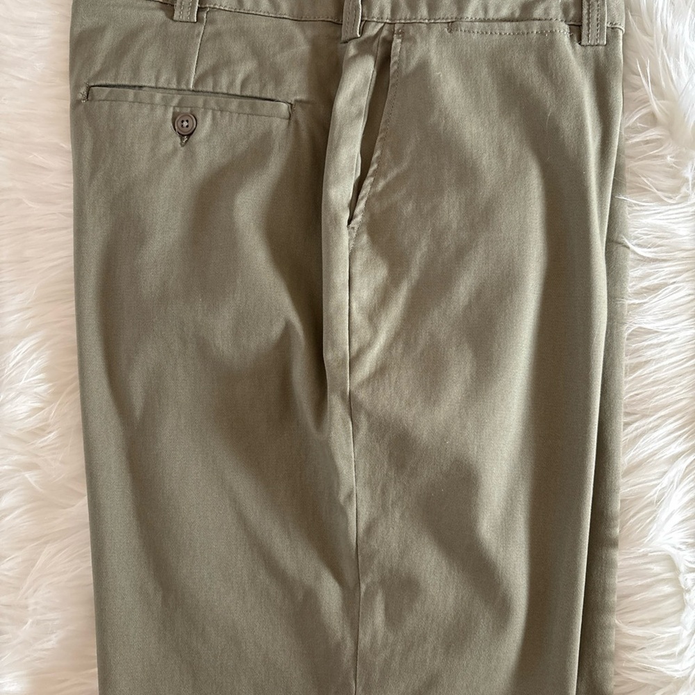 Rainforest Men Flat Front Shorts In Size W36 Tan Color 98% Polyester 2% Spandex